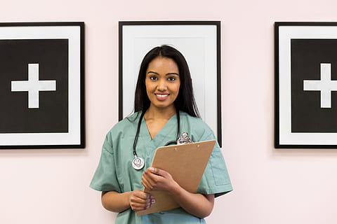 Reimbursement of Expenses for Nurses Working in the UK by NHS